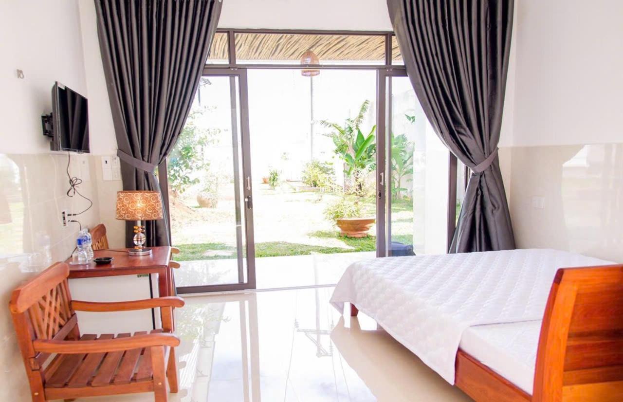 Thu Hien Hotel Pleiku - By Bay Luxury Plei Holang Exterior photo